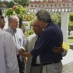 Familiares e autoridades lamentam a morte de Manoel Celestino Chagas - Diversos familiares