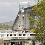 Déda leva deputados e prefeitos para verificar obras da ponte Gilberto Amado  - Foto: Marco Vieira/ASN