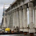 Déda leva deputados e prefeitos para verificar obras da ponte Gilberto Amado  - Foto: Marco Vieira/ASN