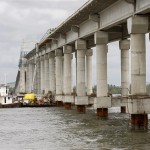 Déda leva deputados e prefeitos para verificar obras da ponte Gilberto Amado  - Foto: Marco Vieira/ASN