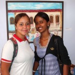 'Primavera dos Museus' atrai público jovem a São Cristóvão - Estudantes Jéssica dos Santos e Indiana Vieira foram conhecer a exposição (Fotos: Fabiana Costa/Secult)