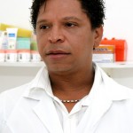 Huse oferece técnicas de massoterapia aos seus colaboradores  - Fotos: Bruno César/FHS