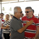 Jackson participa da abertura de quiosques da praia de Aruana -