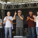 Jackson participa da abertura de quiosques da praia de Aruana -