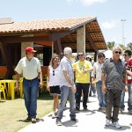 Jackson participa da abertura de quiosques da praia de Aruana -
