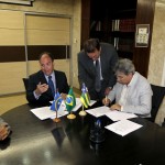 Déda e o ministro Fernando Bezerra assinam convênio de R$ 19 milhões para esgotamento sanitário -