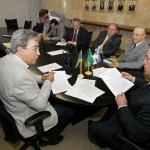 Déda e o ministro Fernando Bezerra assinam convênio de R$ 19 milhões para esgotamento sanitário -