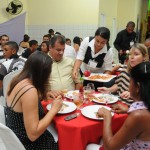 Curso de garçom é concluído com jantar especial em Pacatuba - O estudante Anderson dos Santos