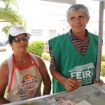 Agricultores familiares vendem seus produtos em feiras organizadas pelo Estado - O casal de agricultores do município de Japaratuba