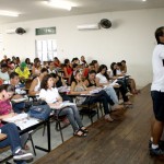 Mais de três mil alunos da rede estadual participam da revisão para o Enem - Fotos: Wandycler Júnior/Seed