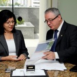Legislativo recebe Plano Plurianual 20122015 e Orçamento 2012 - O projeto foi entregue pelo secretário de Estado do Planejamento