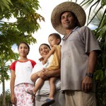 Pronese cadastra agricultores que pretendem aderir ao GarantiaSafra   - Foto: Ascom/Pronese