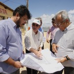 Governador em exercício visita obras de construção da Orla da Atalaia Nova - Foto: Mario Sousa/Seinfra