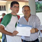 Centro Experimental Vitória de Santa Maria entrega 240 certificados de curso profissionalizante  -