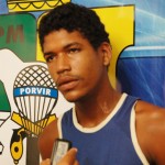Polícia apresenta homem que realizou mais de 40 assaltos na Coroa do Meio e Atalaia - José Carlos Santos de Jesus