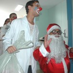 Cortejo natalino alegra os pacientes internados na Oncologia - Fotos: Bruno César/FHS
