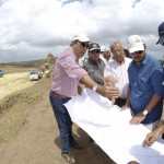 Marcelo Déda visita obras de ligação da avenida Santa Gleide com a BR235  -