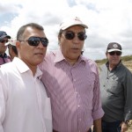 Marcelo Déda visita obras de ligação da avenida Santa Gleide com a BR235  -