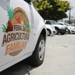 Governador entrega equipamentos para a Feira da Agricultura Familiar -