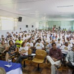 Governador entrega equipamentos para a Feira da Agricultura Familiar -