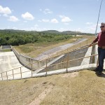 Marcelo Déda visita obras da barragem do rio Poxim -