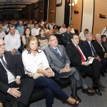 Déda concede gratificação de R$ 2 mil e amplia participação dos servidores na gestão do Banese -