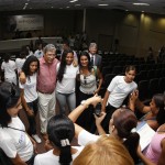 Marcelo Déda entrega certificado de qualificação profissional para 600 jovens - Fotos: Marco Vieira/ASN