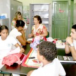 Primeiro dia das matrículas dos alunos candidatos à rede estadual transcorre com normalidade - A dona de casa Ana Paula Conceição Santos / Fotos: Juarez Silveira/Seed