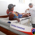 Sala de sutura do Hospital de Estância recebe diariamente 40 pacientes - Fotos: Bruno César/FHS
