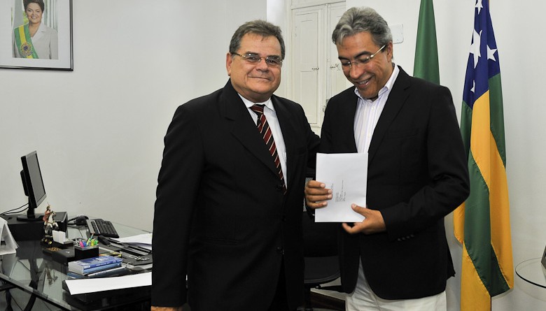 Déda recebe convite para posse de Carlos Sobral na presidência do TCE