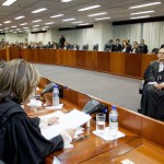 Déda participa da solenidade de posse do desembargador federal Paulo Guedes -