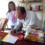 Estado entrega alimentos a vítimas da estiagem em Tomar do Geru -