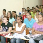 Aulas do curso PréUniversitário da Seed tiveram início nesta segundafeira -