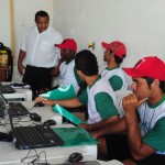 Beneficiários do Mão Amiga recebem curso de Inclusão Digital - Fotos: Edinah Mary/Seides