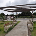 Praça construída pelo Governo do Estado leva satisfação à população de Arauá -