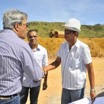 Déda visita instalações da PM e obras da Escola Técnica em Carmópolis  -