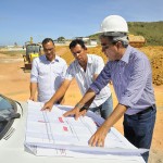 Déda visita instalações da PM e obras da Escola Técnica em Carmópolis  -