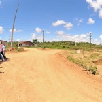 Vicegovernador visita obras na avenida Santa Gleide -