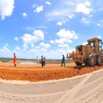 Vicegovernador visita obras na avenida Santa Gleide -