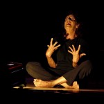 Espetáculo com Walmyr Sandes abre oficialmente o Festival de Teatro - Walmyr Sandes durante o espetáculo ‘Cárcere de Outono’ / Fotos: Victor Ribeiro/FEST