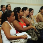 Seides orienta profissionais da assistência sobre reordenamento de abrigos - Fotos: Edinah Mary/Inclusão