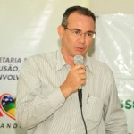 Seides entrega caminhão à Associação de Caprinos e Ovinos -