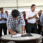 Governador assina ordem de serviço para a restauração da Rodovia SE100 - Fotos: Marco Vieira/ASN