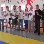 Campeões de MMA visitam Escola de Esportes no bairro Santa Maria -
