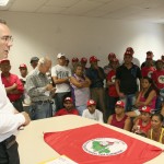 Secretário de Agricultura recebe MST -