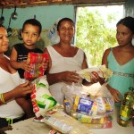 Estado entrega mais 2.668 cestas de alimentos em Poço Redondo nesta terça - Fotos: Edinah Mary/Seides