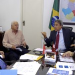 Déda assina projeto que garante cumprimento da Lei de Acesso à Informação  -