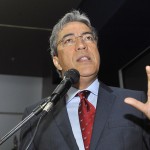 Déda participa da solenidade de troca de comando na Polícia Militar  -