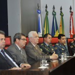 Déda participa da solenidade de troca de comando na Polícia Militar  -