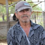 Agricultores trocam sistema de irrigação e colhem melhores resultados - O agricultor Antônio Jesus Dias